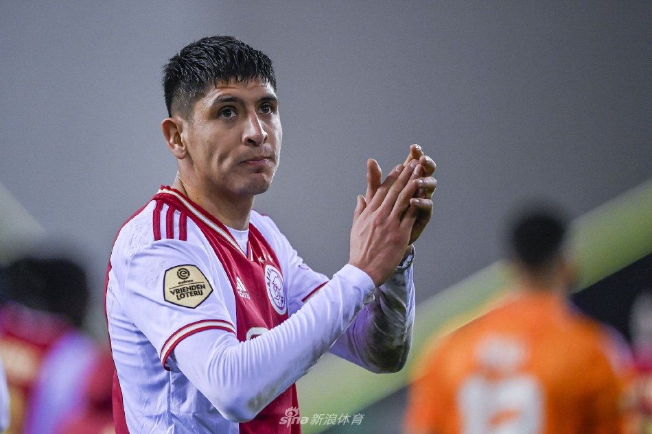 配合默契 配合默契