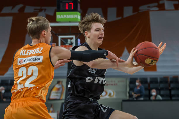 下场休息时 下场休息时