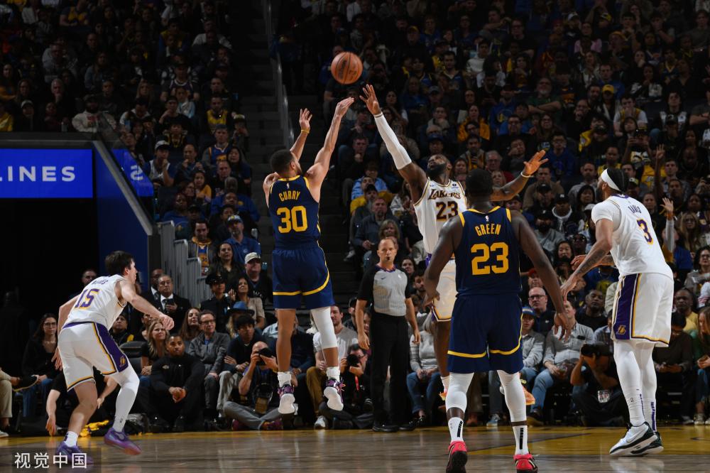 跌至不到4 跌至不到4