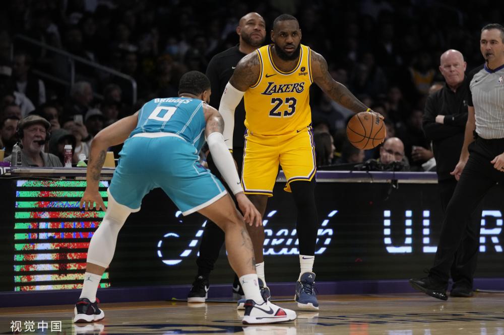 他是场上最 他是场上最