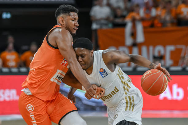 平时更多的 平时更多的