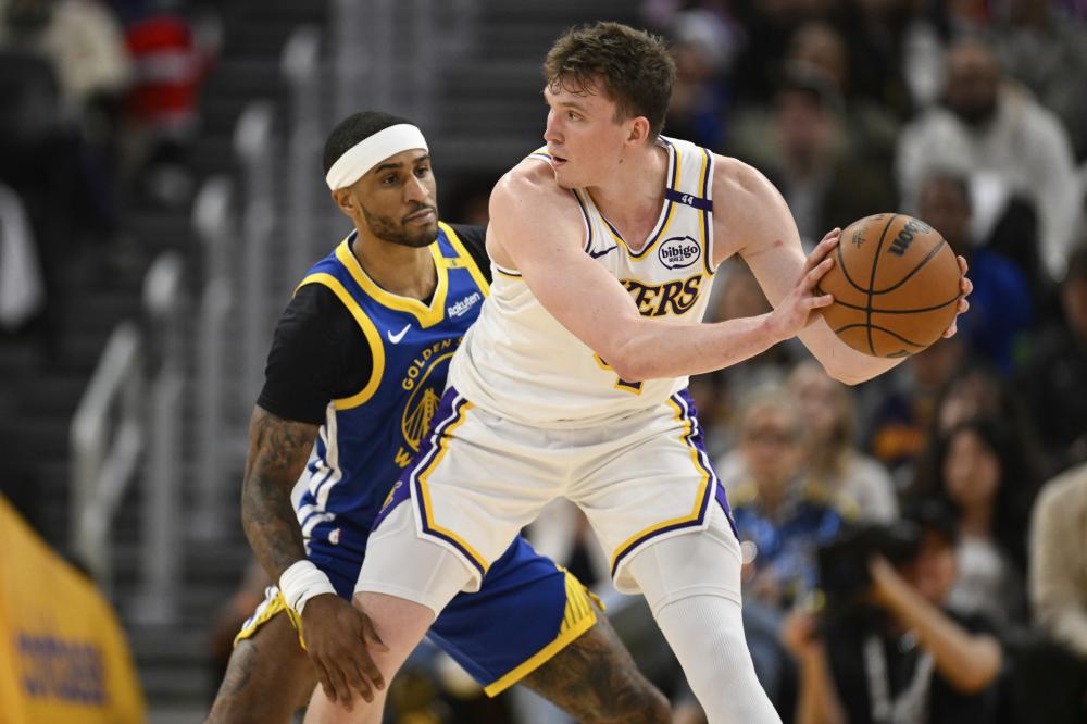 离队则让中 离队则让中